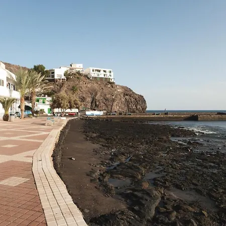La Entallada Apartment Las Playas